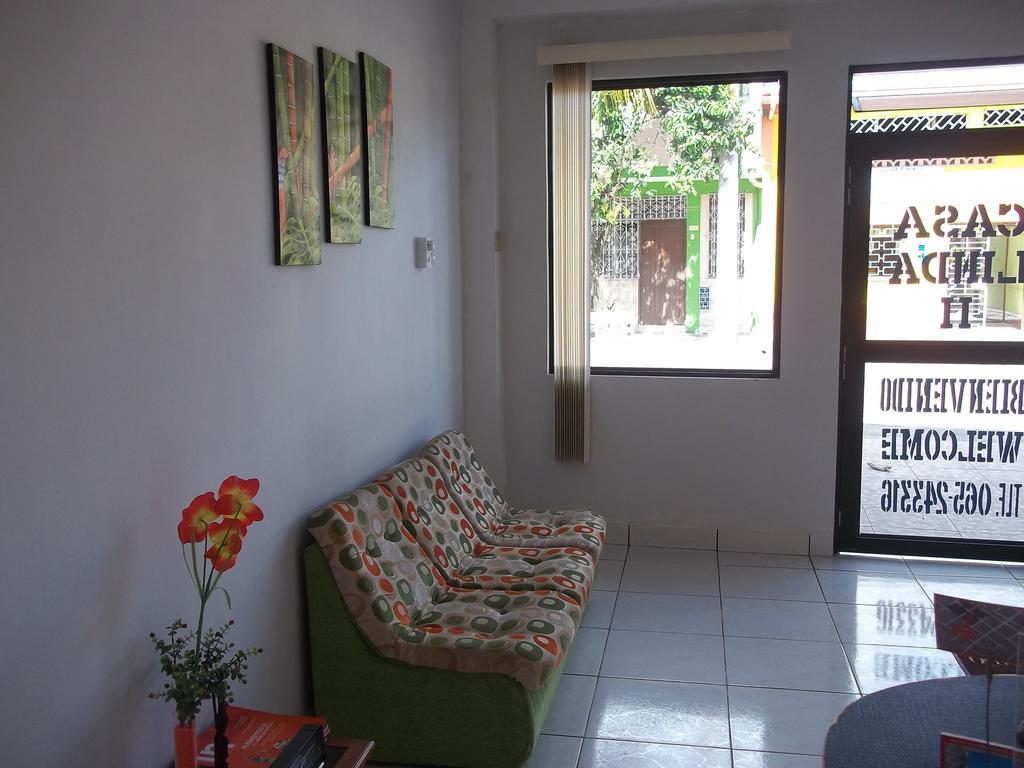 Casa Linda II Hotel Iquitos Exterior photo